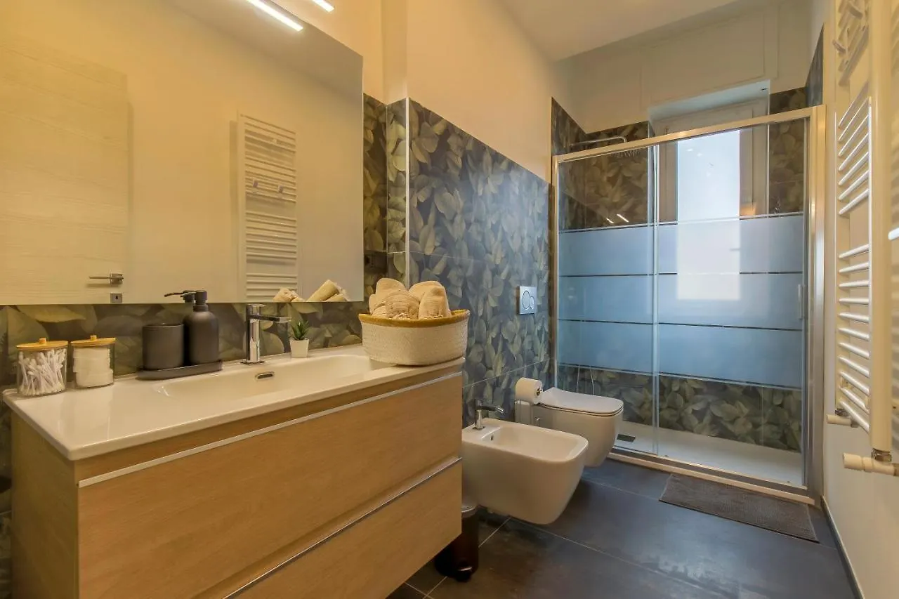 Apartment Modern & Bright 2 Bedroom Flat 50M From M4 Stop Mailand
