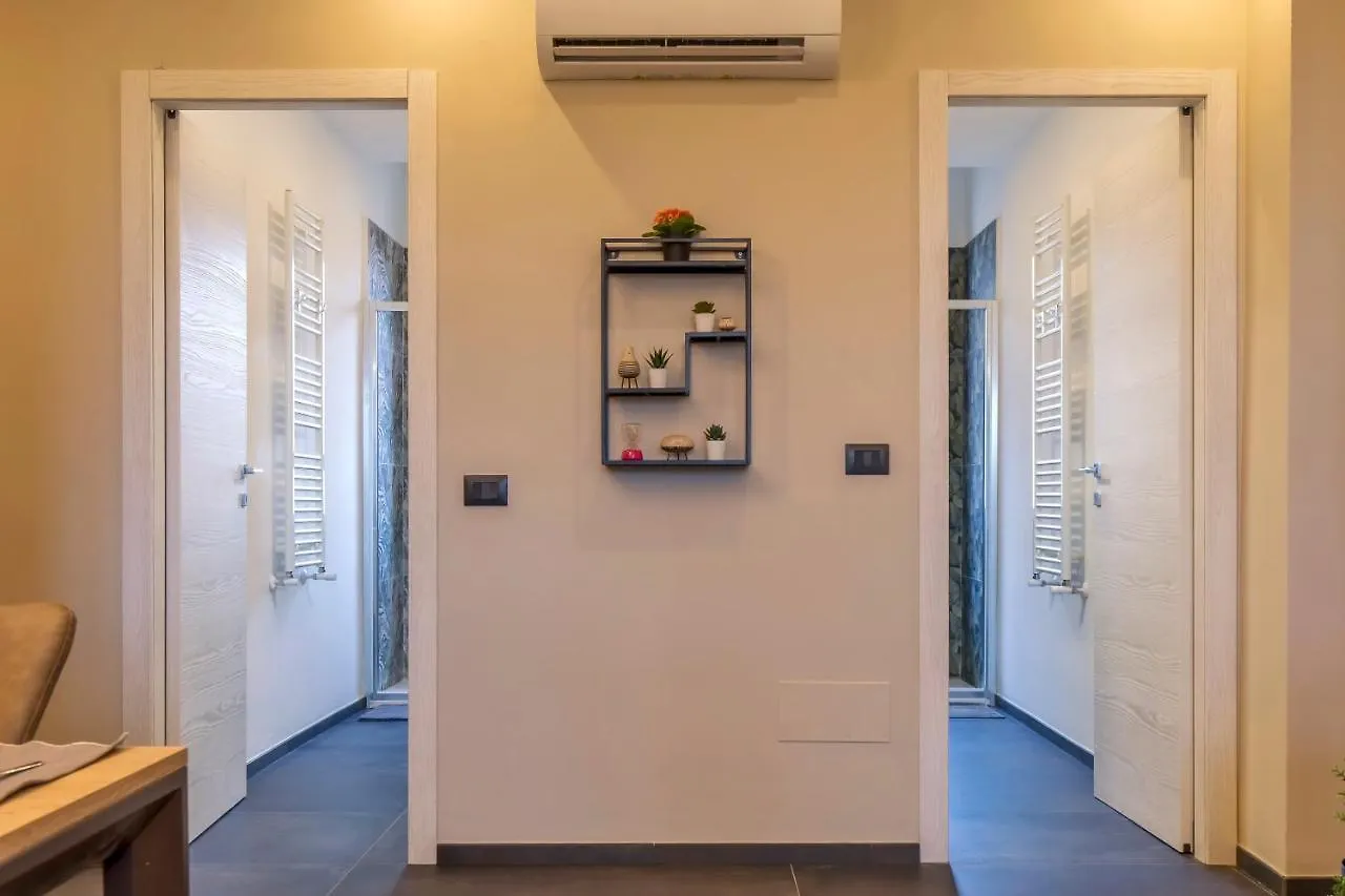 Modern & Bright 2 Bedroom Flat 50M From M4 Stop Milan 0*,